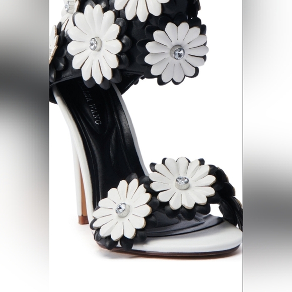 "WICKED WONDERLAND" Azalea Wang Black and White Floral Women's Heels - Picture 6 of 6